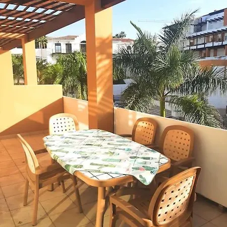 Classic Style With Pools Apartament